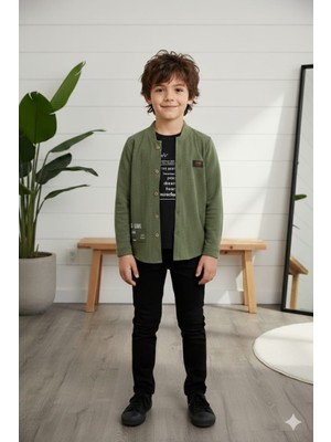Bubiee Baby Erkek Çocuk Yeşil Ceketli 3'lü Kombin Takım -Yazılı Siyah Tişört ve Seyah Jean Pantolon Set