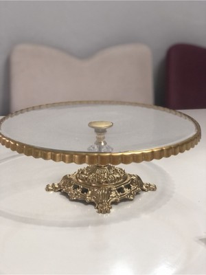 Şık ve Zarif Sunumluk, Pasta ve Tatlılar Için Şık Sunum Çözümü