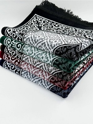 Tusebu Jakarlı Desenli Seccade – Yumuşak Dokulu, Saçaklı, Karışık Renk