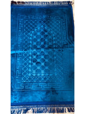 Düz Sade Peluş Seccade