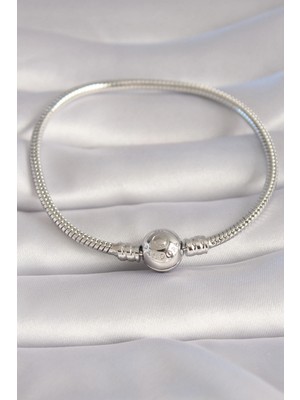 MiraLive Pirinç Gold Renk Işleme Detay Charm Model Kadın Bileklik - TJ-BB5989