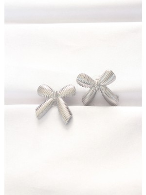 MiraLive Pirinç Gümüş Renk Fiyonk Küpe - TJ-BKP8882