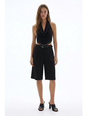 Quzu Kemerli Ön Pileli Bermuda Şort Siyah