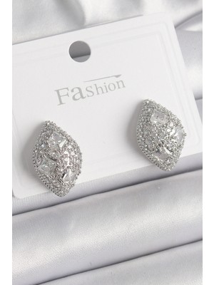 MiraLive Pirinç Gümüş Renk Zirkon Taş Işlemeli Damla Model Kadın Küpe - TJ-BKP9863