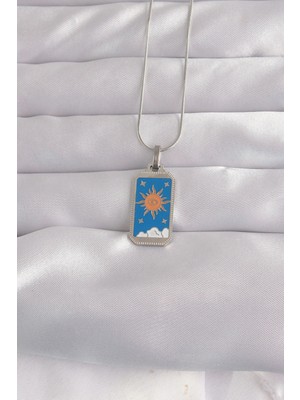 MiraLive 316L Çelik Gümüş Renk Mavi Mineli Güneş Model Tarot Kolye - TJ-BKO9042