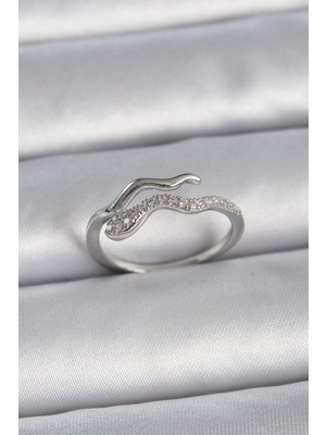MiraLive Pirinç Gümüş Renk Zirkon Taşlı Yılan Ayarlanabilir Model Kadın Yüzük - TJ-BYK3369