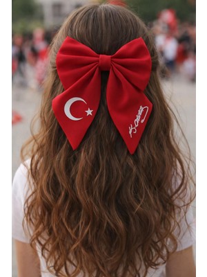 BURADABULDUN Kırmızı Kurdele Saç Tokası Türk Bayraklı Atatürk Imzalı Çocuk Saç Tokası