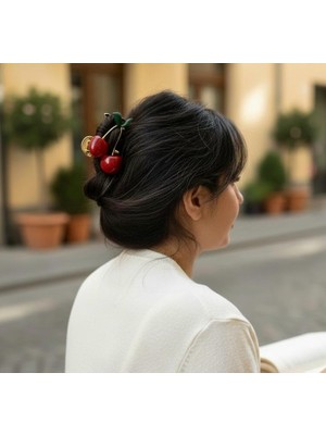 BURADABULDUN  Kiraz Figürlü Mandal Kadın Saç Tokası