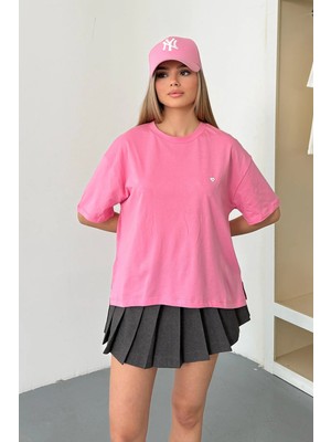 Giysa Kadın Bisiklet Yaka Kalp Kiraz Aksesuarlı %100 Pamuklu T-Shirt Pembe - 26Y 26521
