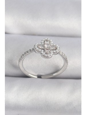 Marsilyan Pirinç Gümüş Renk Zirkon Taşlı Yonca Model Inci Detay Kadın Yüzük - TJ-BYK3493