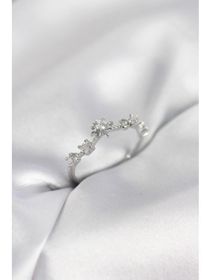 Erbilden Erb Gümüş Renk Gece Temalı Zirkon Taşlı Kadın Yüzük