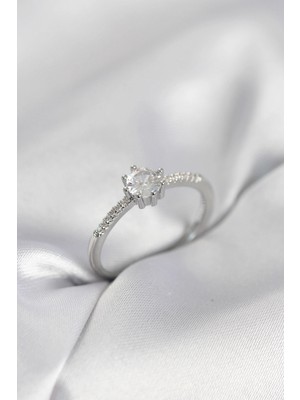 Erbilden Erb Tek Taş Model Gümüş Renk Zirkon Taşlı Kadın Yüzük