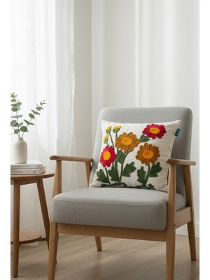 Rolivs Arelia Punch İşlemeli Kırlent 47X47 cm - NK2608