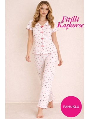 Çağrı Homewear Kadın Kırmızı Kalp Desenli Fiyonk Detay Kayık Yaka Düğmesiz Fitilli Kaşkorse Kumaş Pamuklu Kısa Kol Pijama Takımı