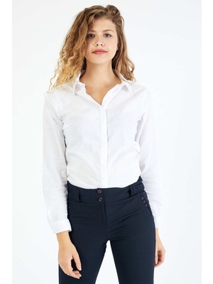 Pera Club Bayan Basic Uzun Kol Likralı Gömlek Düz Renk Beyaz Şık ve Rahat Stil