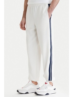 Guess Erkek Spiros Aktif Jogger Fit Eşofman Altı - Beyaz