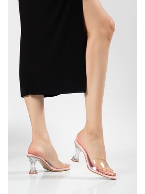 Budi S-619 Pembe Rugan Şeffaf Bantlı Şeffaf Topuklu Yuvarlak Burunlu Kadın Terlik