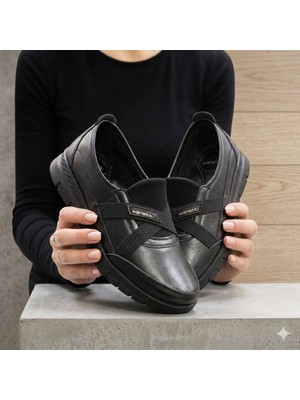 Kindep (Wanetti) 4 Nokta Rahat Günlük Kadın Ayakkabı Siyah