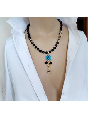 Sinem Şanlı Atelier Luna Tibet Akiği Lav Taşı Siyah Oniks Süryani Cam Boncuk Detaylı Tasarım Kolye