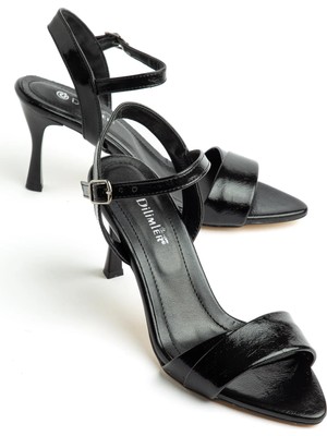 Dilimler Ayakkabı Kadın Ince Topuklu Sandalet Siyah Parlak Cilt Kalın Tekbantlı