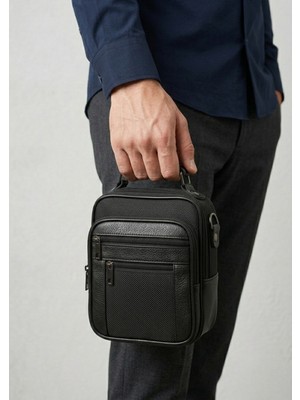 Tarzbu Siyah Renk Deri Ayarlanabilir Askılı El ve Omuz Erkek Çantası TARZCAN15632