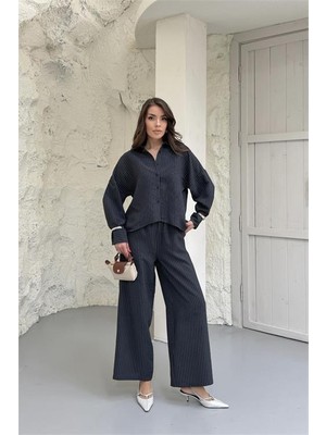 Neşeli Butik Kadın Lacivert Modal Kumaş Çizgili Asimetrik Gömlekli Takım NBNP024