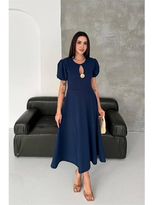 Neşeli Butik Kadın Lacivert Balon Kol Gold Broş Detaylı Midi Boy Elbise NBK4563