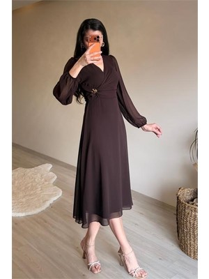 Neşeli Butik Kadın Bel Drapeli Gold Toka Detaylı Midi Boy Şifon Elbise NM025