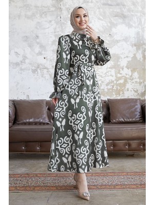 inStyle Amaris Desenli Kuşaklı Haki Saten Elbise