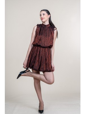 MissVina Dik Yaka Beli Lastikli Omuzları Büzgü Detaylı Desenli Floş 50364