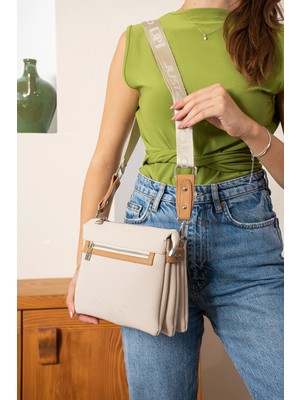 Orijinal Just Polo 7 Bölmeli Geniş Askılı Kadın Omuz Çantası 6072 24*20 cm