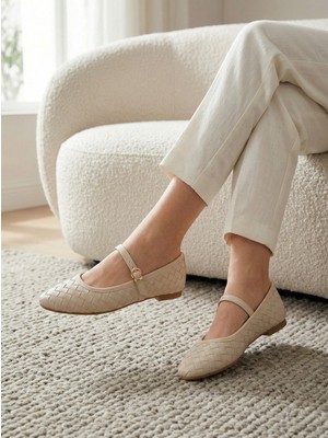 Violet Bej Mat Örgü Desenli Altın Toka Detay Düz Taban Kadın Babet