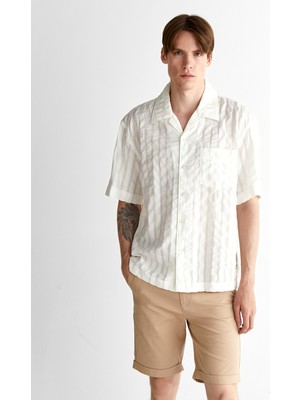 Gant Erkek Krem Relaxed Fit Klasik Yaka Çizgili Gömlek 3250064.113