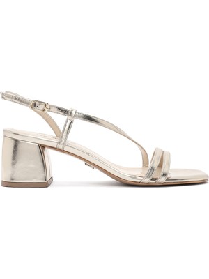 Derimod Kadın Altın Bilekten Tokalı Kısa Kalın Topuklu Metalik Sandalet 26SFE390432