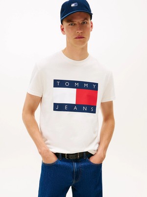 Tommy Hilfiger Tjm Normal Kesim Büyük Bayraklı Kısa Kollu Erkek Beyaz T-Shirt DM0DM22645YBH