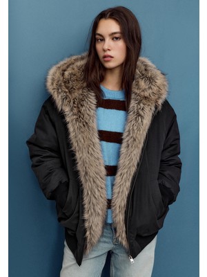 Allbucks Stradivarius, Kapüşonlu Suni Kürk Astarlı Şişme Bomber Ceket ABSTR3770