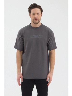 Werroni Erkek Koyu Gri Renk Jakarlı Kumaş Baskılı Slim Fit T-Shirt