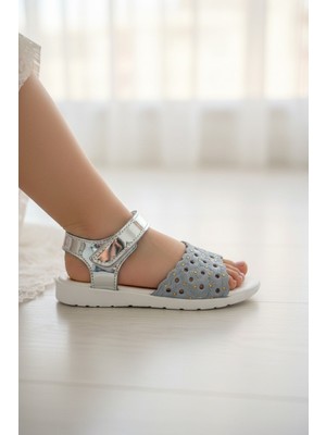 Enoch Lazer Kesim Nokta Desenli ve Metalik Bantlı Modern Çocuk Sandalet