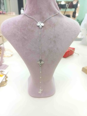 Yonca Model Silver Zincir Kolye