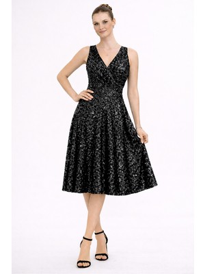 Ruris Kadın Siyah Kadife Pul Payetli Kruvaze Yaka Kloş Midi Abiye Elbise