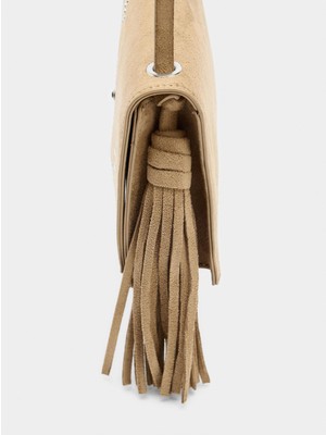 Parfois Kadın Zımba Detaylı Püsküllü Çapraz Çanta