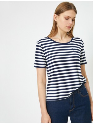 Koton Bisiklet Yaka Çizgili Kısa Kollu Tişört
