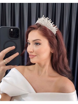 Özbience Şık ve Parlak Nişan, Kına, Gelin Tacı, Özel Gün Takısı, Zarif Aksesuar