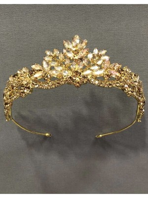 Özbience Şık ve Zarif Gelin Tacı With Parlak Taş Detayları, Işıltılı Takı