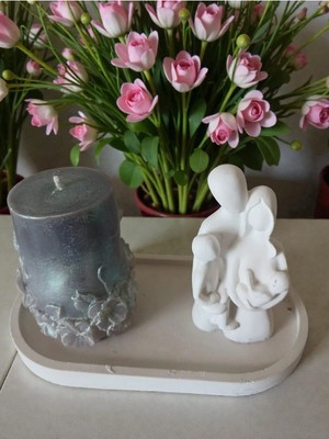 Doğal "mutlu Aile Temalı Dekoratif Set | El Yapımı Heykel ve Işıltılı Mum"