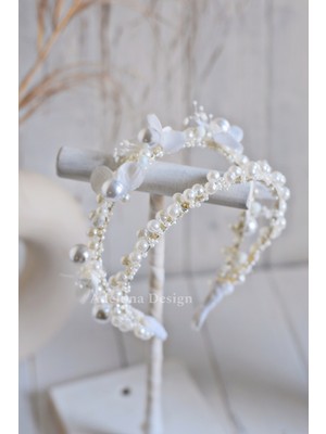 Özbience Beyaz Incili ve Çiçekli Şık Takı Seti, Zarif ve Göz Alıcı Tasarım