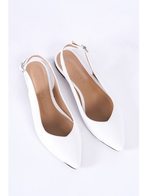 Divolya Luke Beyaz Sivri Burun Günlük Babet