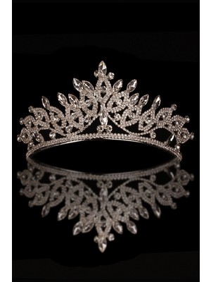 Özbience Parlak Kristal Taşlı Gelin Kraliçe Tacı, Prenses Şıklığı ve Zarafetiyle