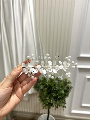 Özbience Şık Tasarımlı Gelin Saç Aksesuarı, Düğün, Kına ve Nişan Için Zarif Seçenek