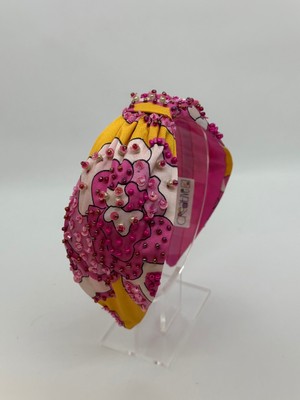 Özbience Sarı Fuşa Beyaz Desenli Boncuk Payet ve Inci Işlemeli Taç